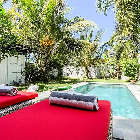 Villa Kotak Surfers Escape Reopening Rates Apply Now Selong Belanak Eksteriør bilde