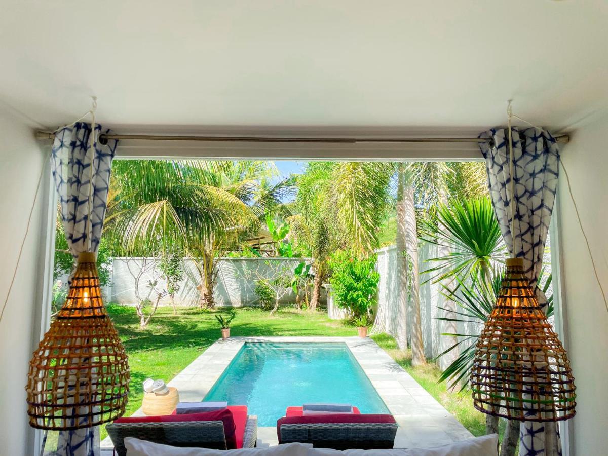 Villa Kotak Surfers Escape Reopening Rates Apply Now Selong Belanak Eksteriør bilde