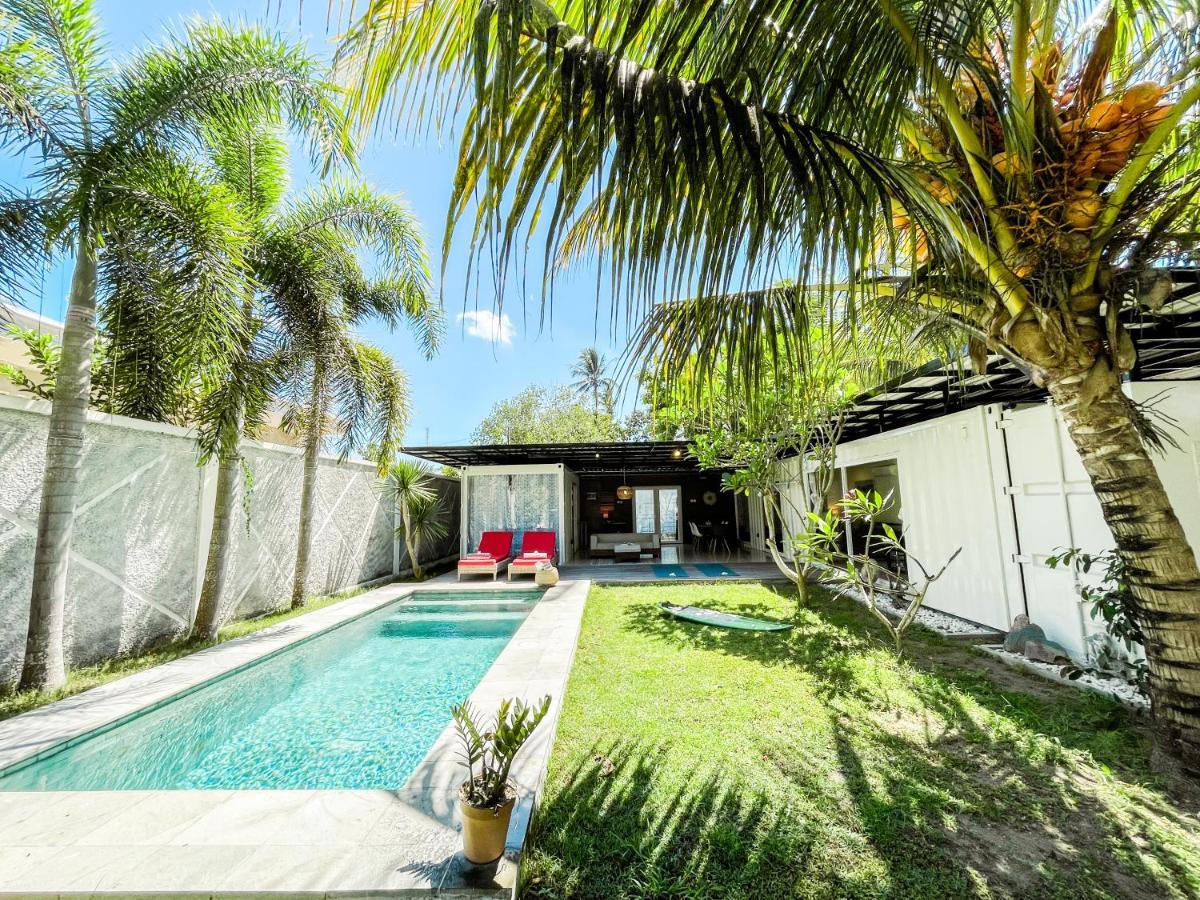 Villa Kotak Surfers Escape Reopening Rates Apply Now Selong Belanak Eksteriør bilde