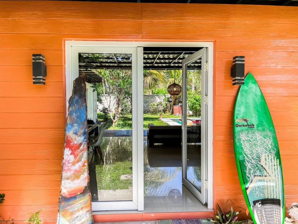 Villa Kotak Surfers Escape Reopening Rates Apply Now Selong Belanak Eksteriør bilde