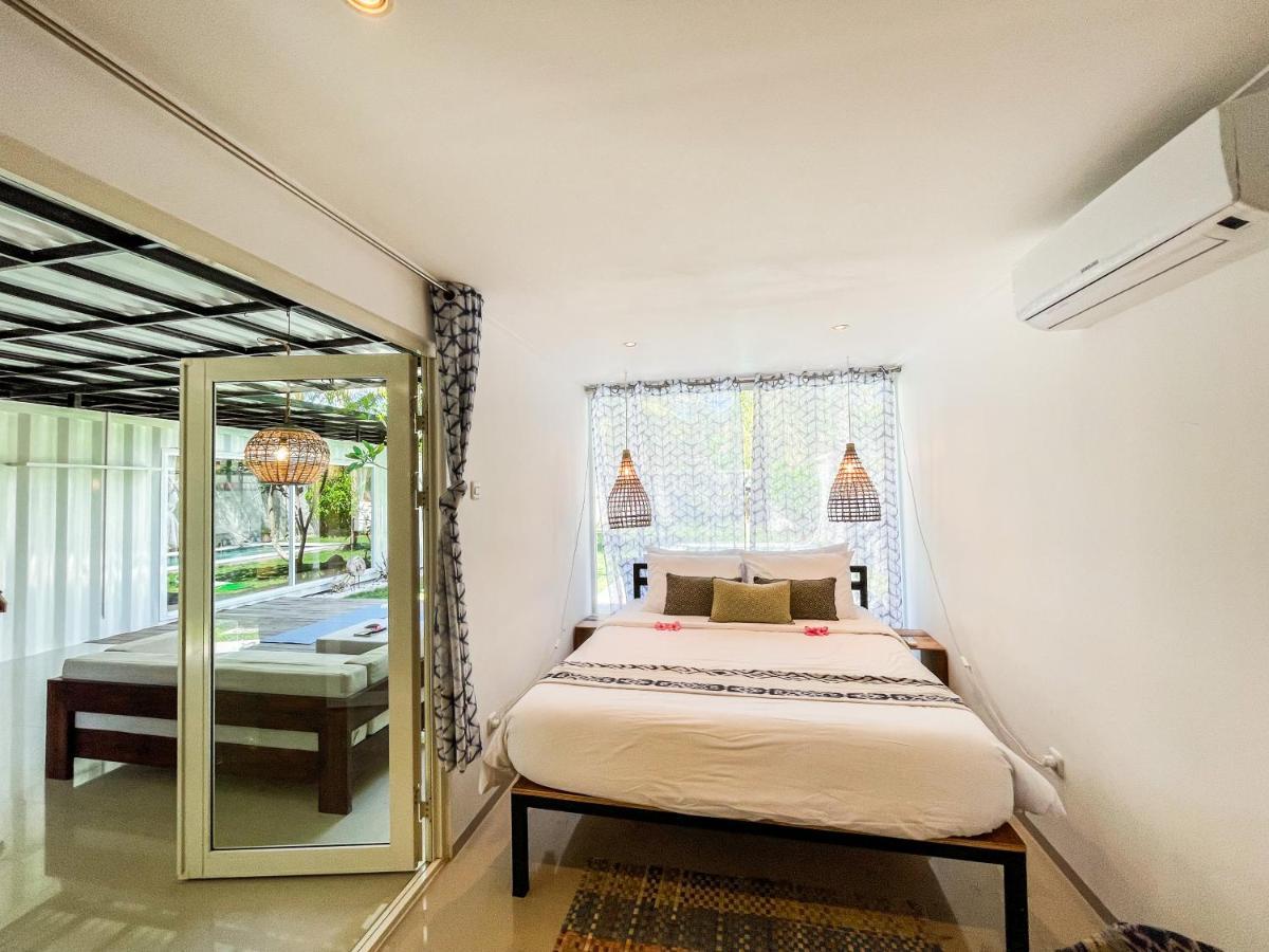 Villa Kotak Surfers Escape Reopening Rates Apply Now Selong Belanak Eksteriør bilde