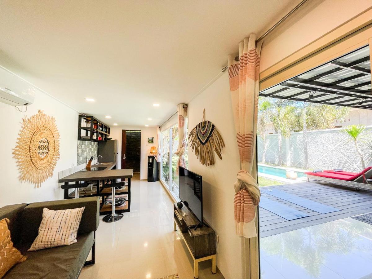 Villa Kotak Surfers Escape Reopening Rates Apply Now Selong Belanak Eksteriør bilde